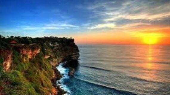 Exploring Uluwatu Temple: Bali’s Sacred Guardian of the Island